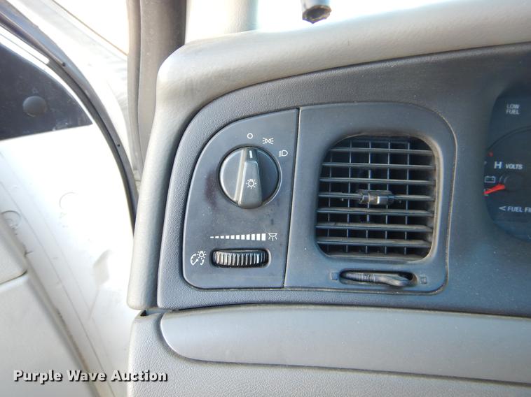 image for item FQ9738 2003 Ford Crown Victoria Police Interceptor