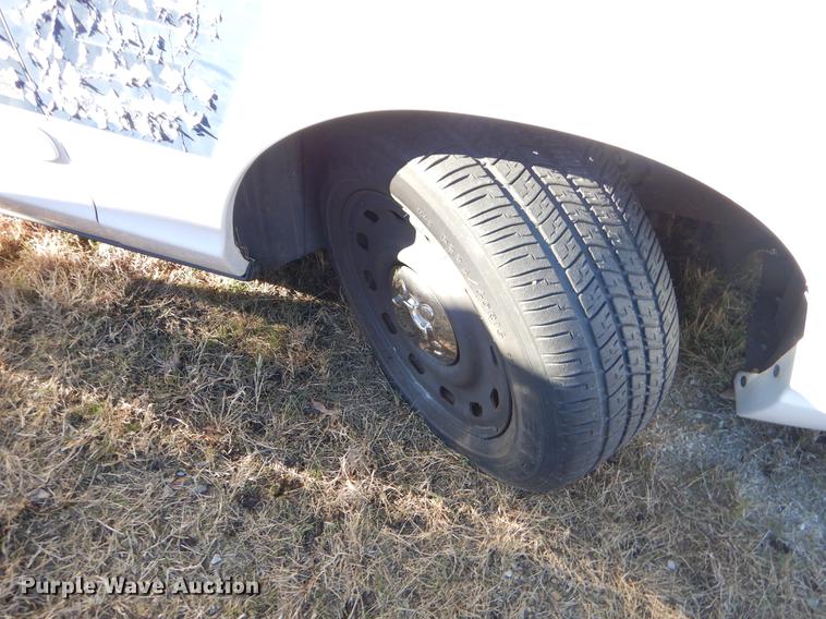 image for item FQ9738 2003 Ford Crown Victoria Police Interceptor