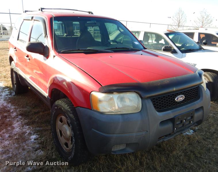 image for item FQ9739 2001 Ford Escape XLS SUV