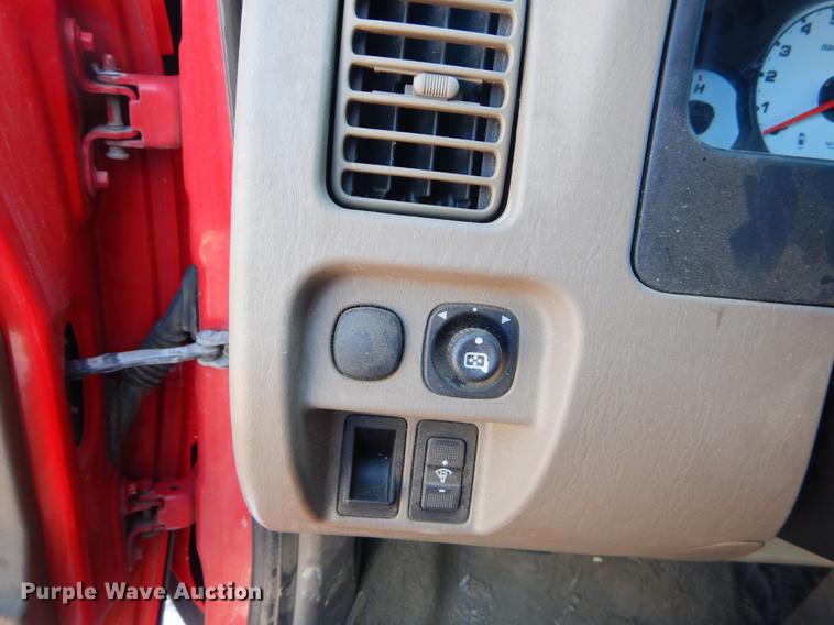 image for item FQ9739 2001 Ford Escape XLS SUV