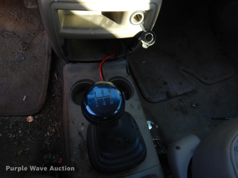 image for item FQ9739 2001 Ford Escape XLS SUV