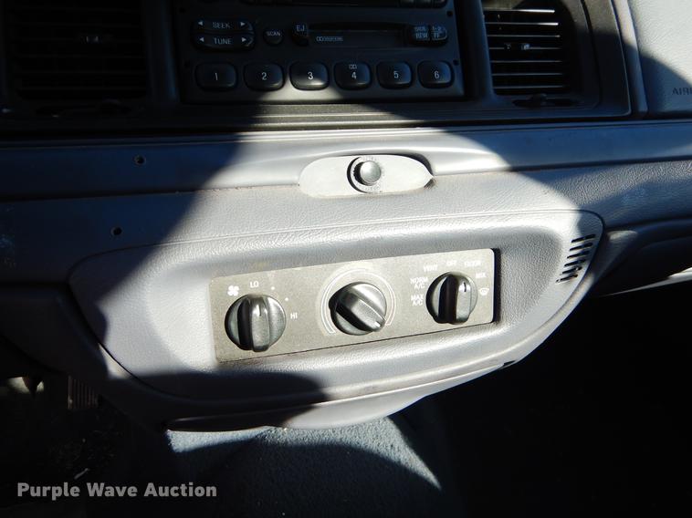 image for item FQ9741 1999 Ford Crown Victoria Police Interceptor