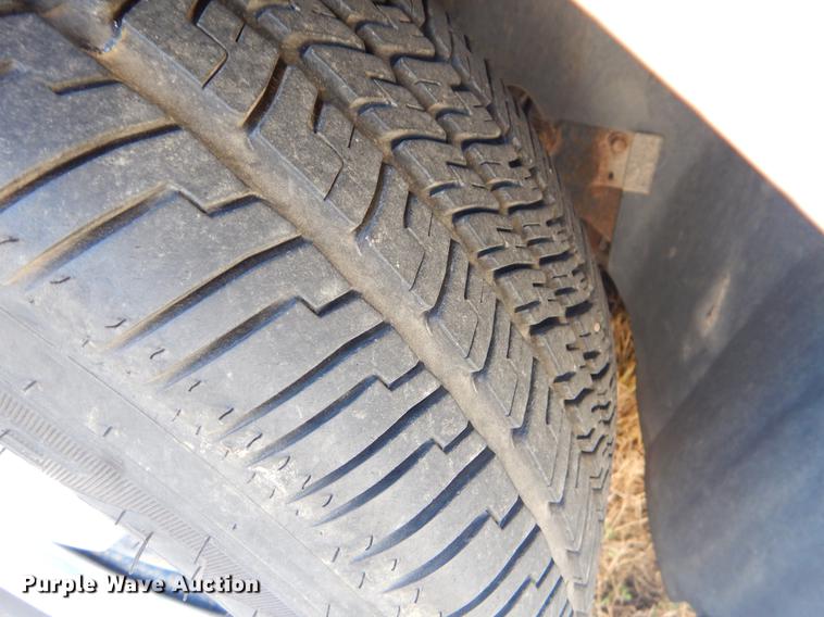 image for item FQ9741 1999 Ford Crown Victoria Police Interceptor