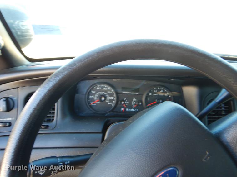 image for item FQ9742 2007 Ford Crown Victoria Police Interceptor
