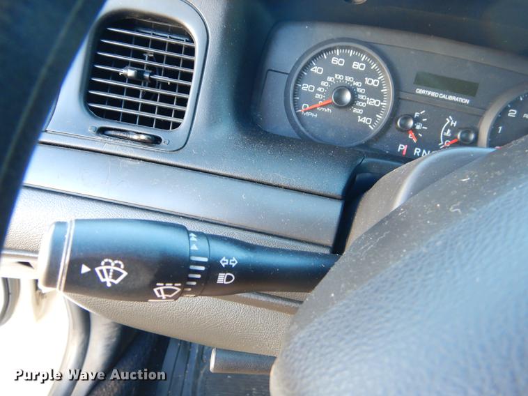 image for item FQ9742 2007 Ford Crown Victoria Police Interceptor