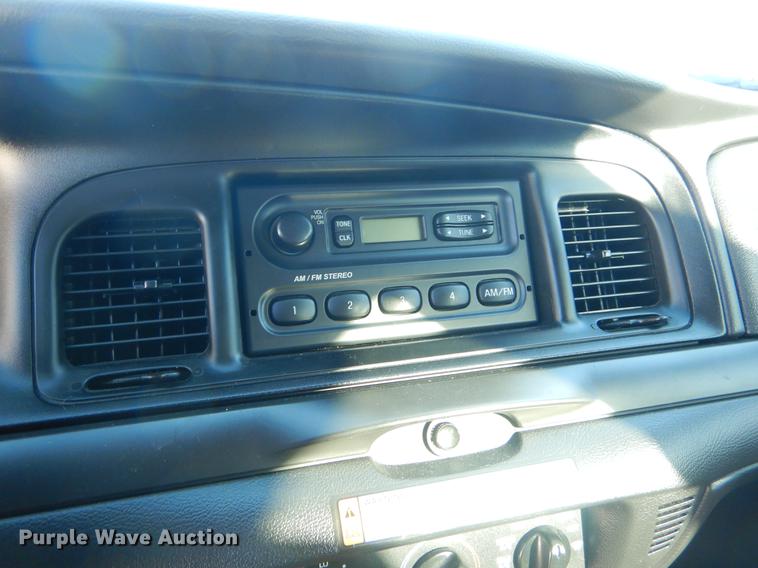 image for item FQ9742 2007 Ford Crown Victoria Police Interceptor