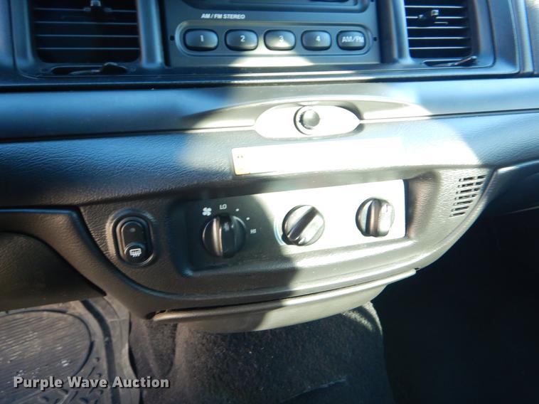 image for item FQ9742 2007 Ford Crown Victoria Police Interceptor