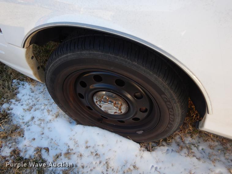 image for item FQ9742 2007 Ford Crown Victoria Police Interceptor