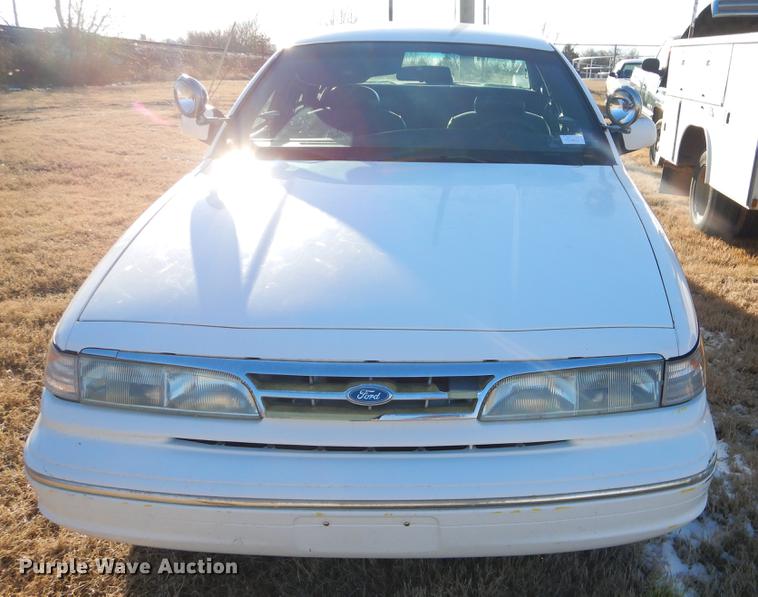 image for item FQ9744 1996 Ford Crown Victoria Police Interceptor