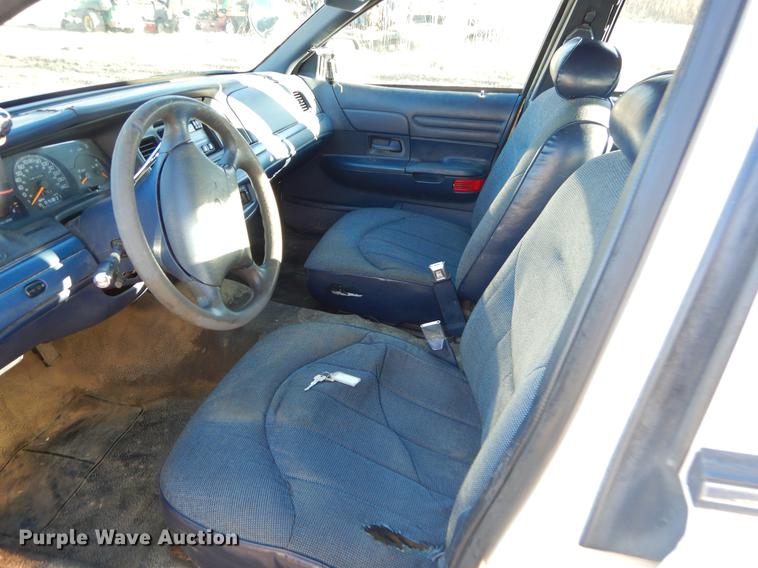 image for item FQ9744 1996 Ford Crown Victoria Police Interceptor