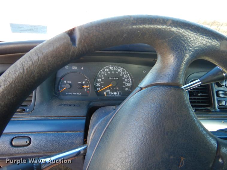 image for item FQ9744 1996 Ford Crown Victoria Police Interceptor