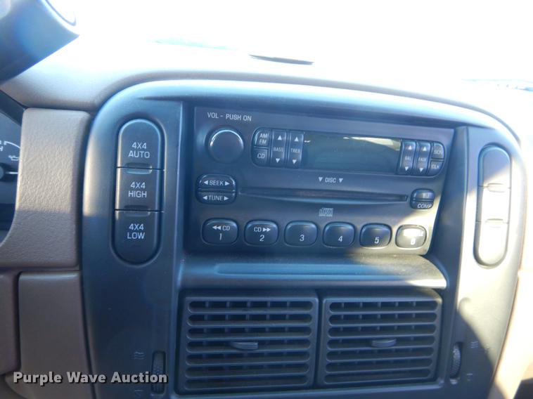 image for item FQ9746 2002 Ford Explorer SUV