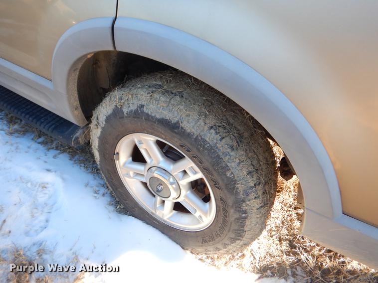 image for item FQ9746 2002 Ford Explorer SUV