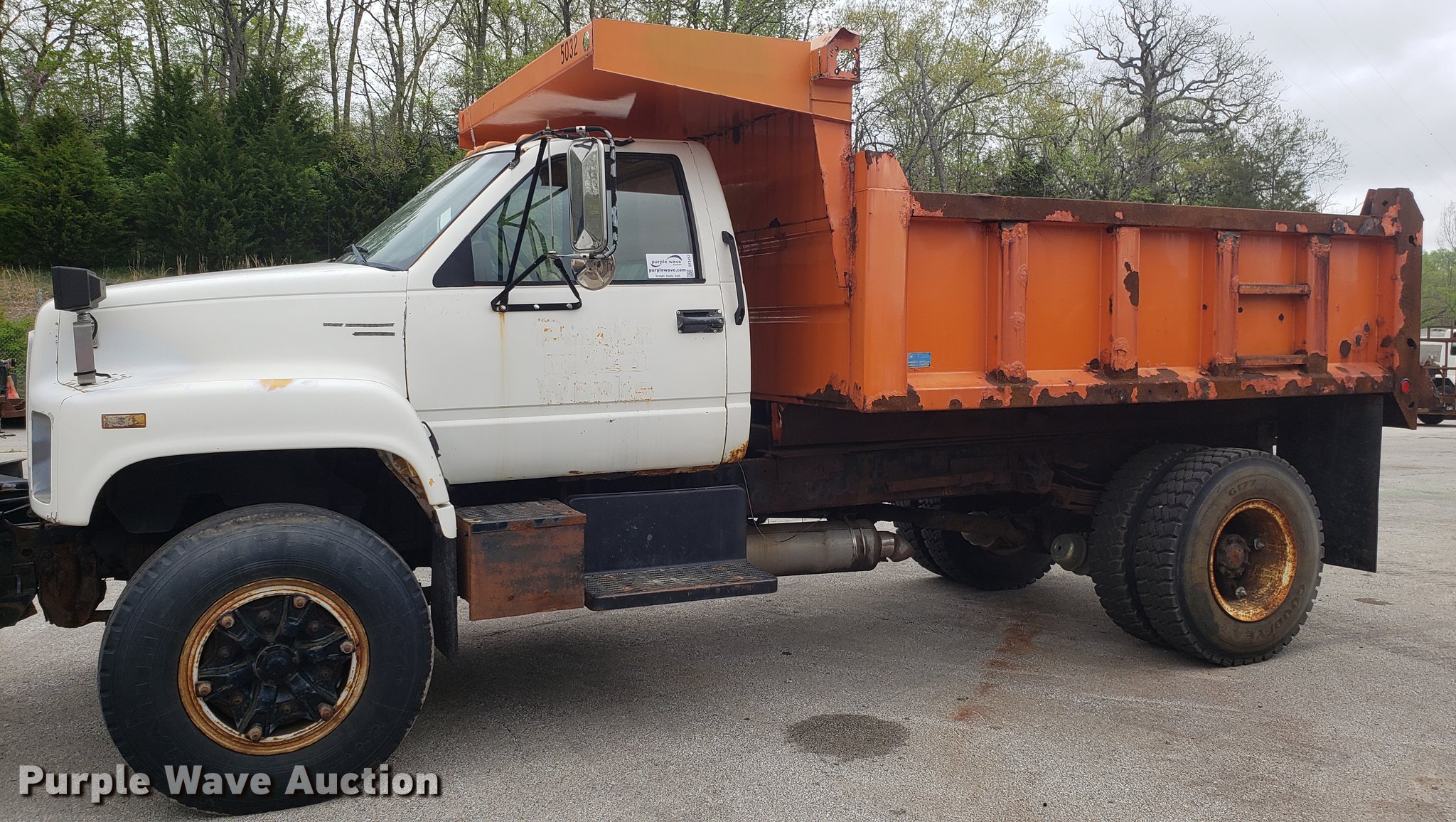 1991 Chevrolet Kodiak C6500 dump truck in Independence, MO Item