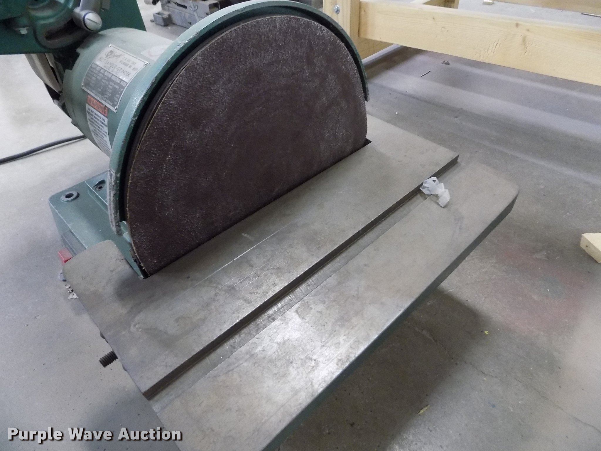 2000 Grizzly G1183 belt sander/grinder in Concordia, KS Item FA9664