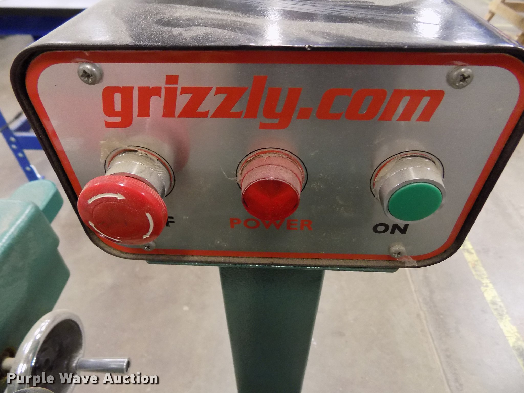 2005 Grizzly G0586 jointer in Concordia, KS Item FA9665 sold Purple