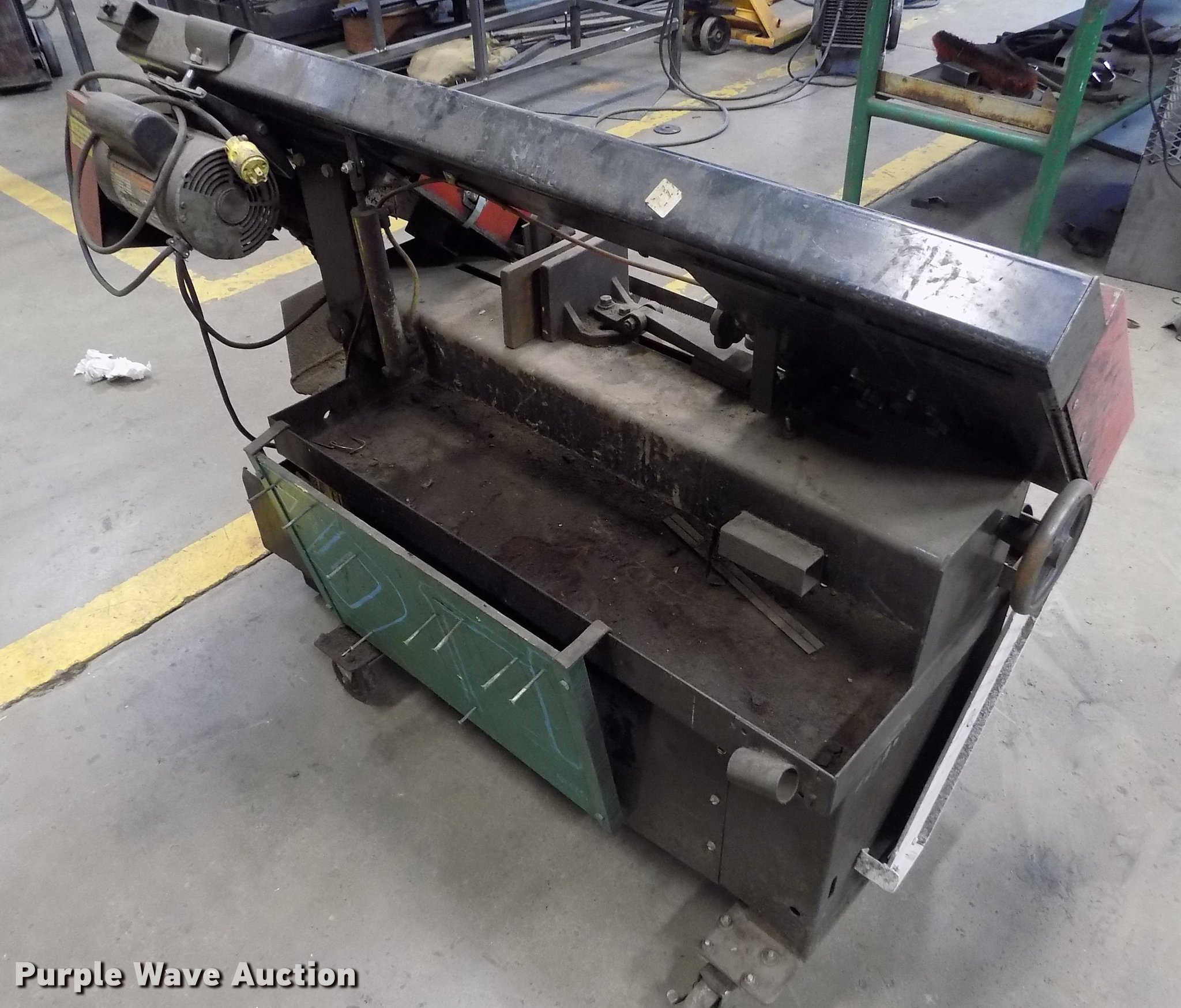 Carolina HV20 horizontal bandsaw in Concordia, KS Item FA9675 sold