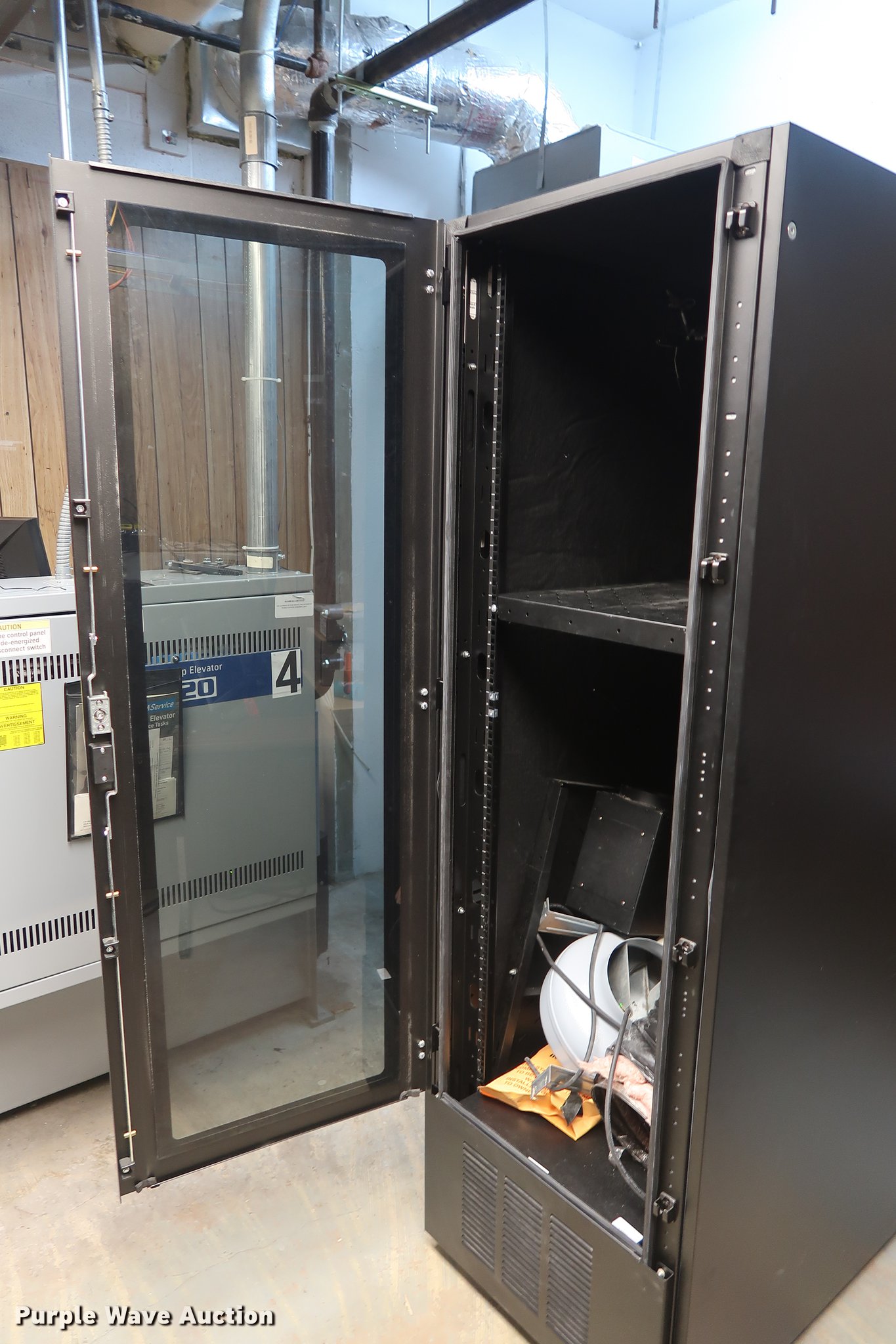 Liebert ECM2000LR-X60 chiller cooling server rack in Norman, OK | Item ...