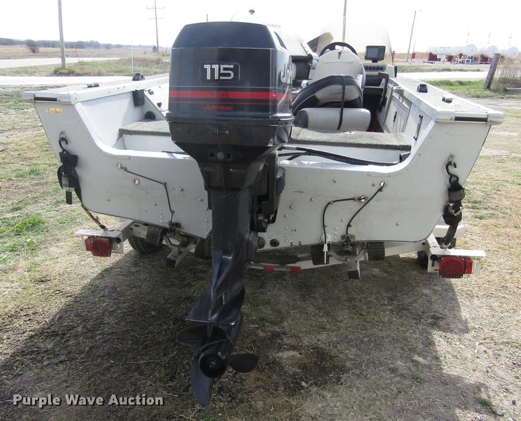 image for item DB4932 1997 Alumacraft Pro 170CS aluminum V-bottom boat