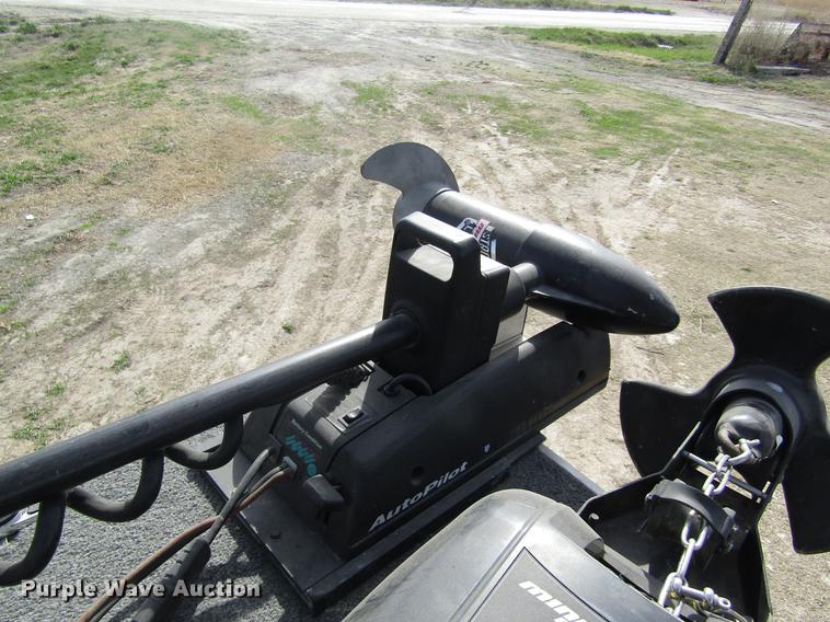 image for item DB4932 1997 Alumacraft Pro 170CS aluminum V-bottom boat