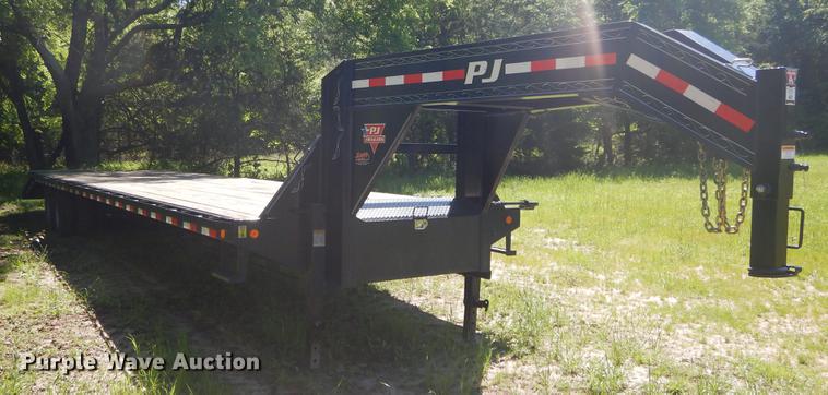 image for item DC0211 2018 PJ Trailers equipment trailer