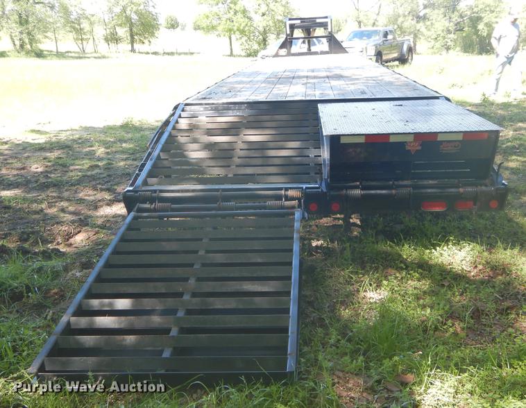 image for item DC0211 2018 PJ Trailers equipment trailer
