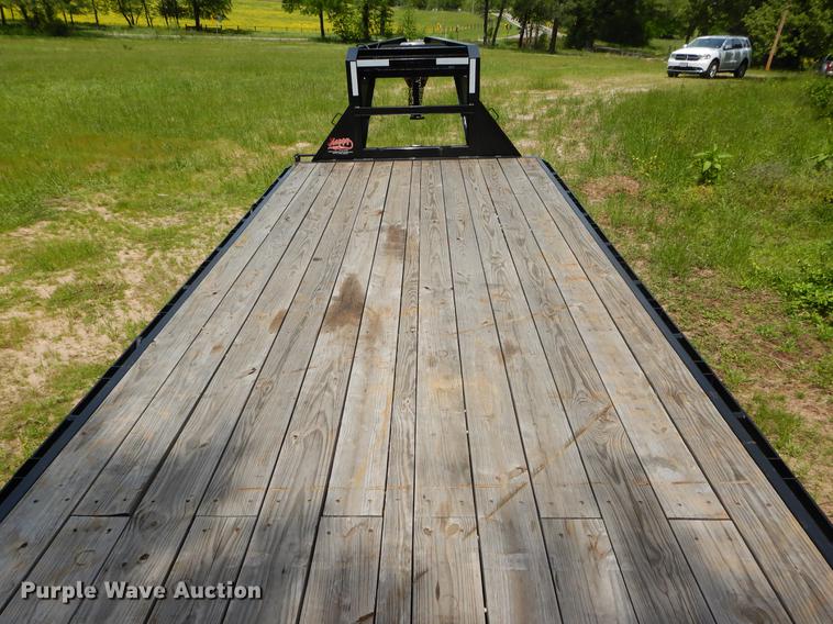 image for item DC0211 2018 PJ Trailers equipment trailer