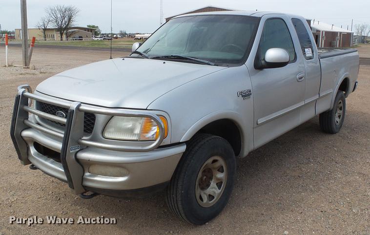 image for item DC5232 1998 Ford F250 SuperCab pickup truck