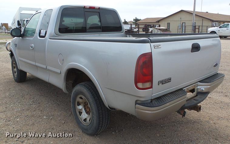 image for item DC5232 1998 Ford F250 SuperCab pickup truck