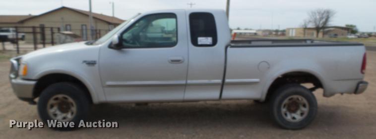 image for item DC5232 1998 Ford F250 SuperCab pickup truck