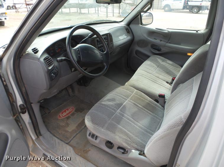 image for item DC5232 1998 Ford F250 SuperCab pickup truck