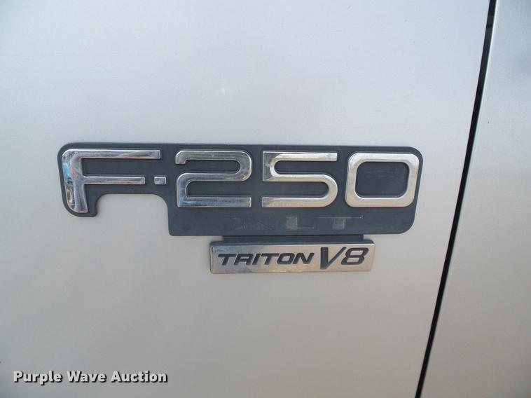 image for item DC5232 1998 Ford F250 SuperCab pickup truck