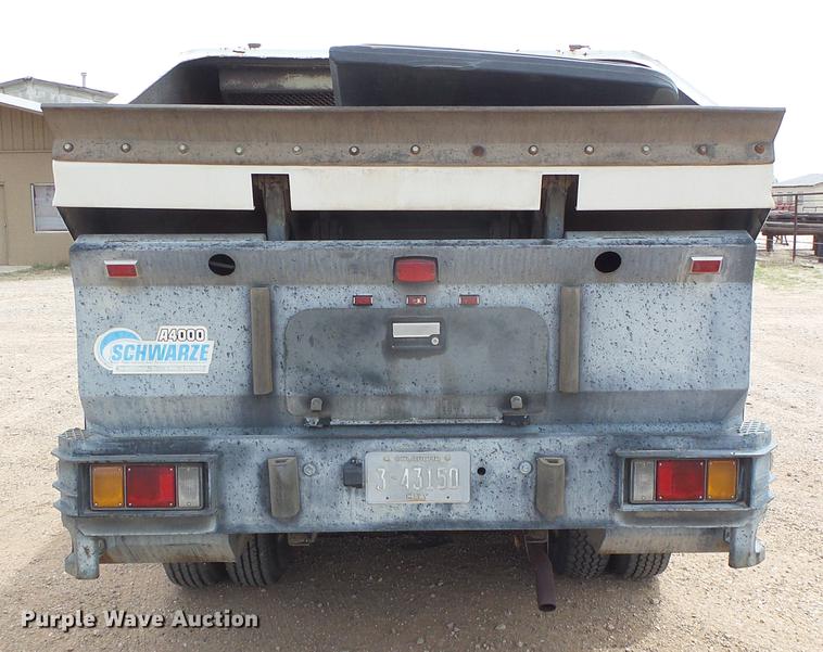 image for item DC5233 1999 Chevrolet W4500 street sweeper truck