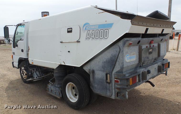 image for item DC5233 1999 Chevrolet W4500 street sweeper truck