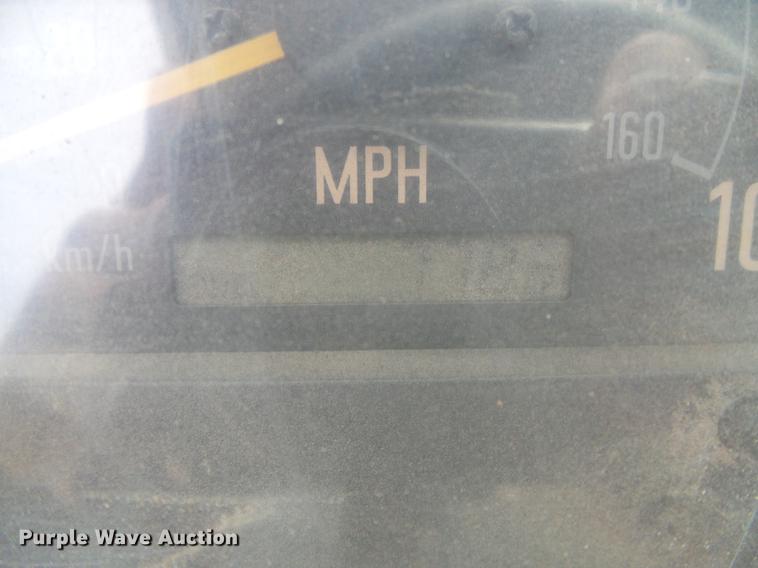 image for item DC5233 1999 Chevrolet W4500 street sweeper truck