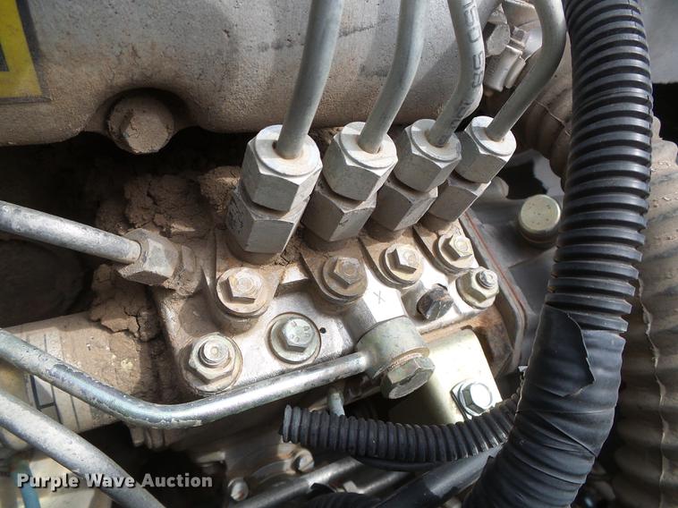 image for item DC5233 1999 Chevrolet W4500 street sweeper truck