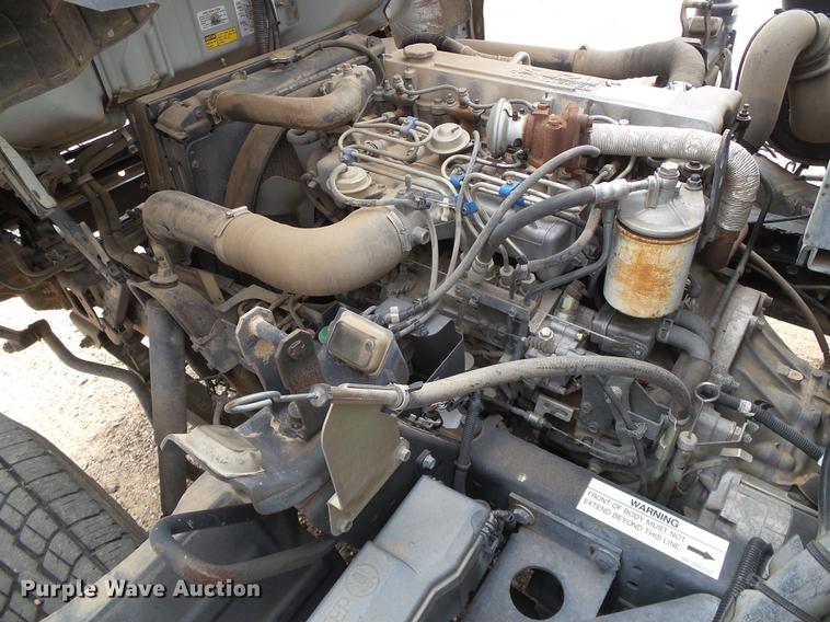 image for item DC5233 1999 Chevrolet W4500 street sweeper truck