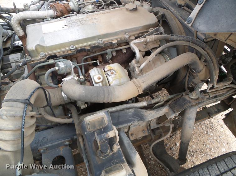 image for item DC5233 1999 Chevrolet W4500 street sweeper truck