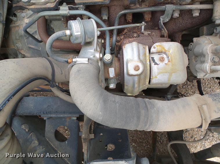 image for item DC5233 1999 Chevrolet W4500 street sweeper truck