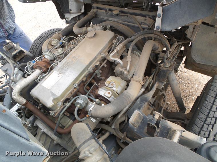 image for item DC5233 1999 Chevrolet W4500 street sweeper truck