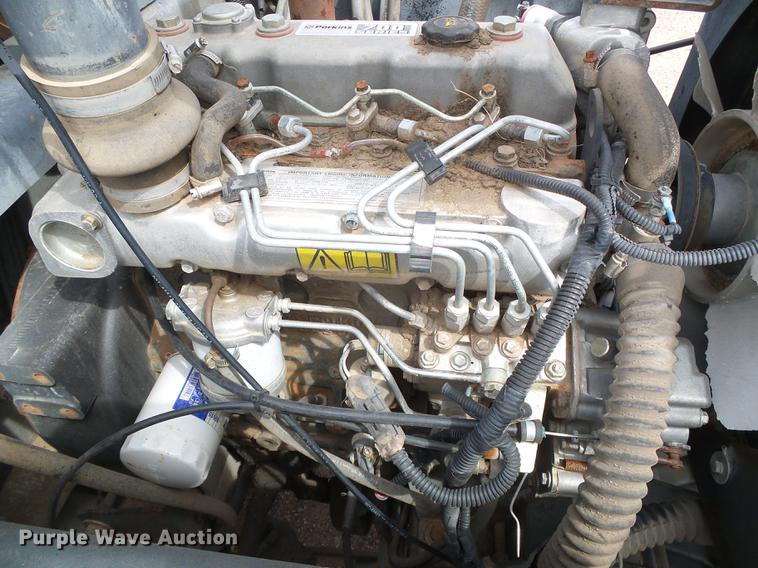 image for item DC5233 1999 Chevrolet W4500 street sweeper truck