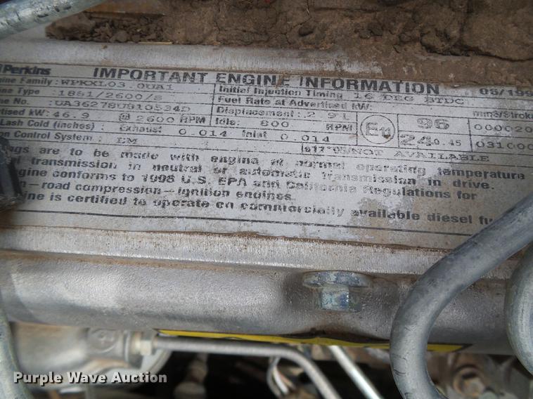 image for item DC5233 1999 Chevrolet W4500 street sweeper truck