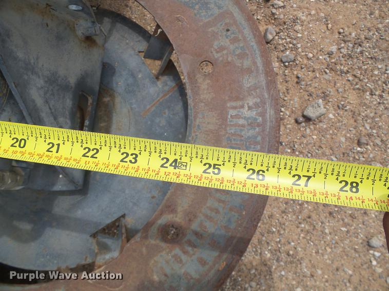 image for item DC5233 1999 Chevrolet W4500 street sweeper truck