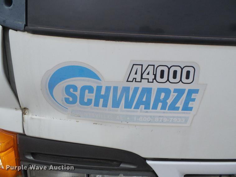 image for item DC5233 1999 Chevrolet W4500 street sweeper truck