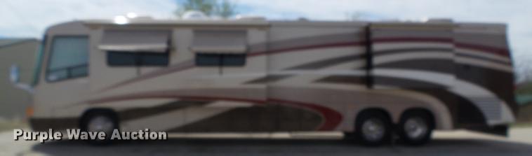 image for item DC5238 2004 Spartan K2 Travel Supreme Select 45DS04 RV