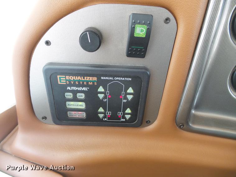 image for item DC5238 2004 Spartan K2 Travel Supreme Select 45DS04 RV