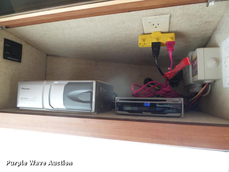 image for item DC5238 2004 Spartan K2 Travel Supreme Select 45DS04 RV