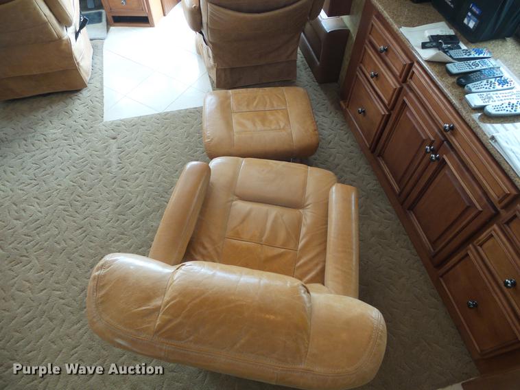 image for item DC5238 2004 Spartan K2 Travel Supreme Select 45DS04 RV