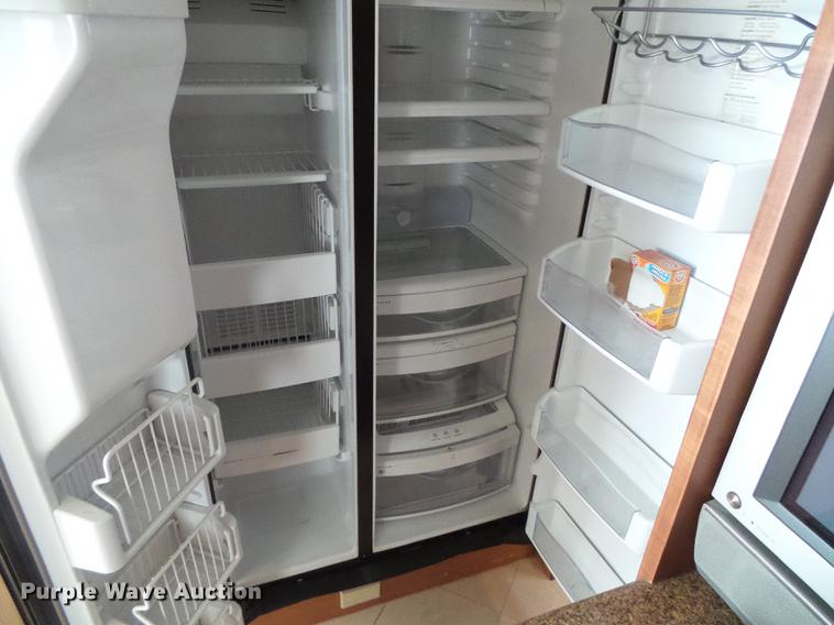 image for item DC5238 2004 Spartan K2 Travel Supreme Select 45DS04 RV