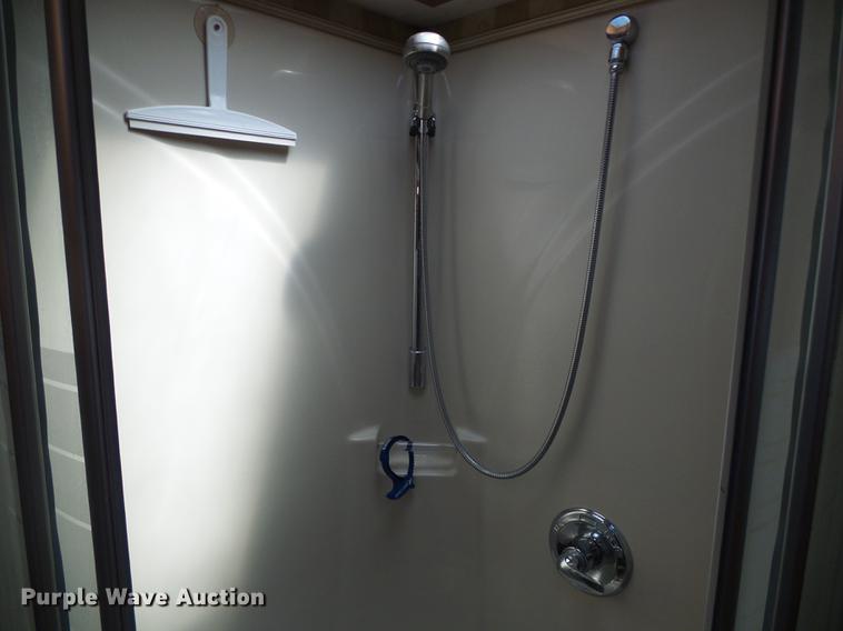 image for item DC5238 2004 Spartan K2 Travel Supreme Select 45DS04 RV